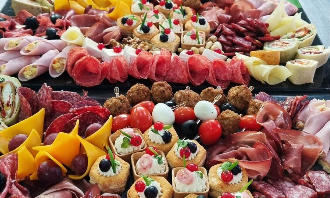 Aperitive platouri reci petreceri