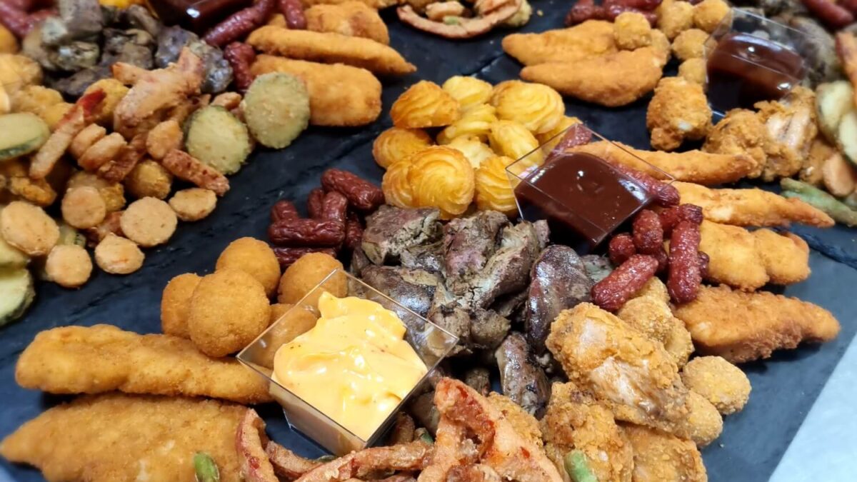 Platou aperitiv Cald Brasov