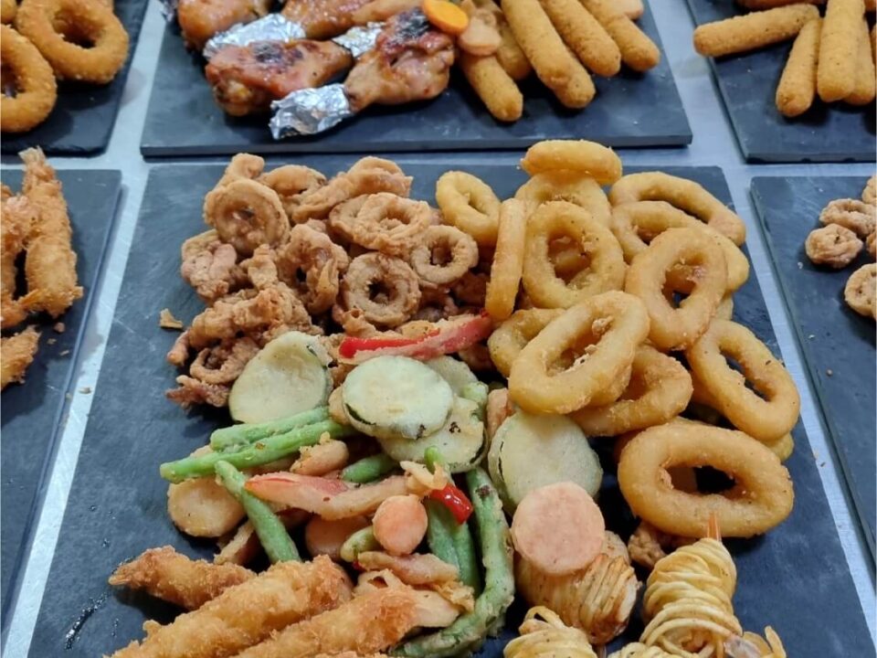 Platou cald cu mancare - Platouri Brasov